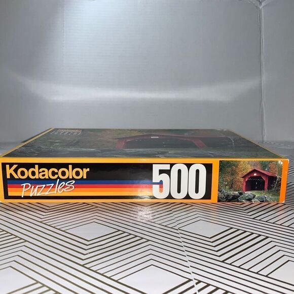Kodacolor RoseArt Red Covered Bridge Jigsaw Puzzle in Fall 550‎ Pieces New - Picture 3 of 5
